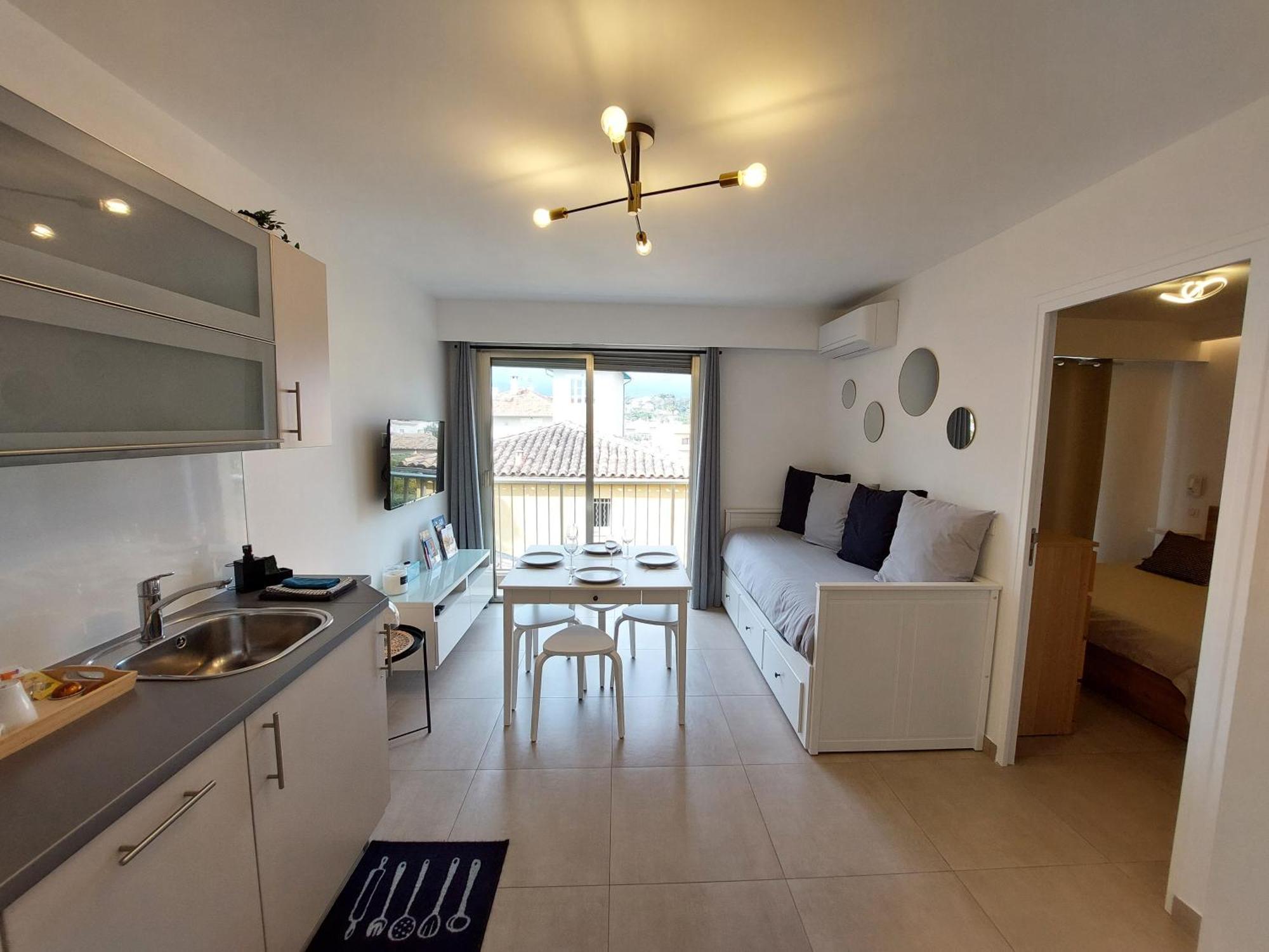 T2 Au Calme, Proche Des Plages, Climatise Et Parking Prive Cagnes-sur-Mer Extérieur photo